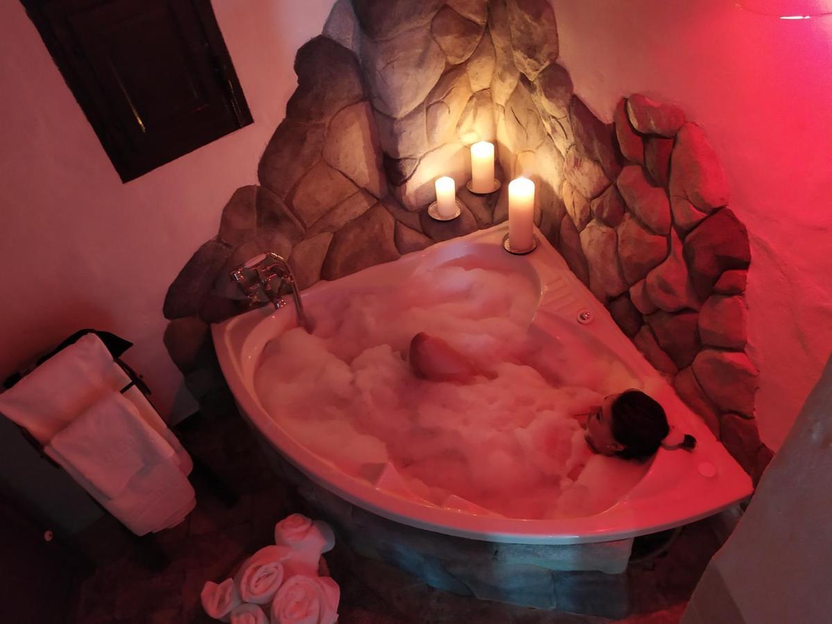 El Escondite De Martina, Casa Rural Romantica Setenil De Las Bodegas المظهر الخارجي الصورة