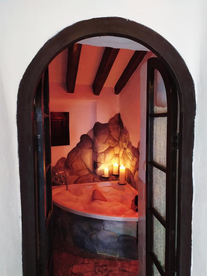 El Escondite De Martina, Casa Rural Romantica Setenil De Las Bodegas المظهر الخارجي الصورة